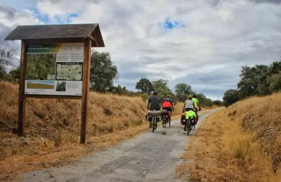 Cómo elegir una ruta cicloturista en España y planificarla